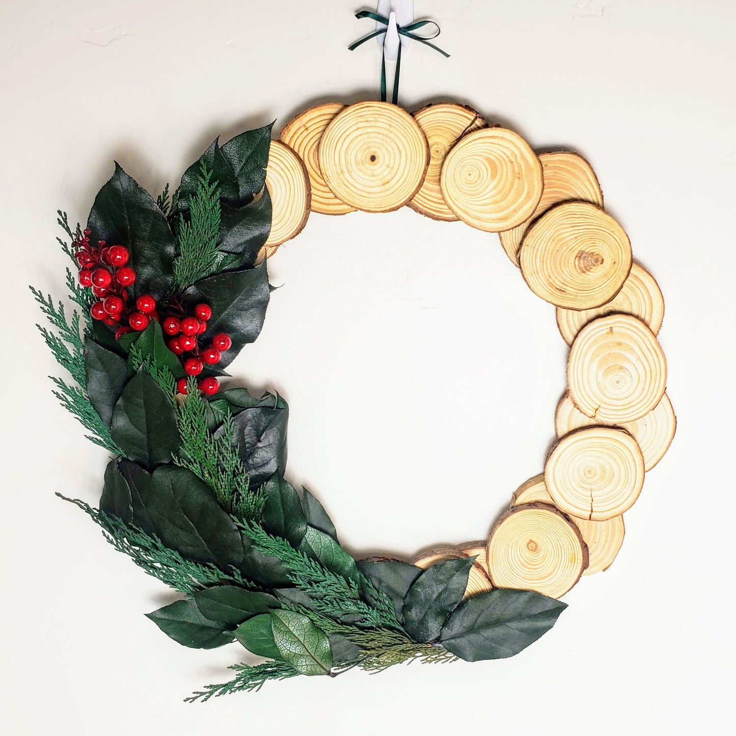 Winter Wood Slice Wreath Class and Kit